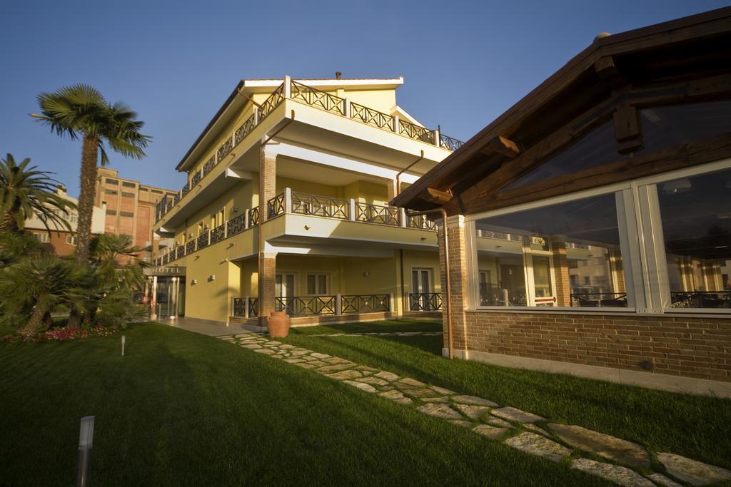 Hotel Villa Tirreno Tarquinia Ngoại thất bức ảnh